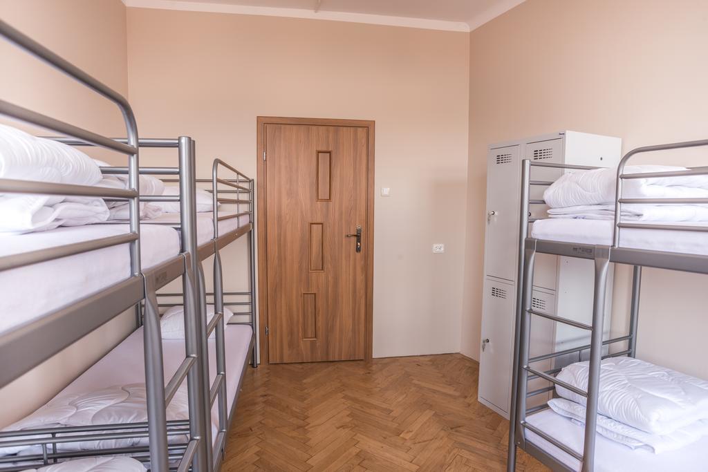 Bed in 6-Bed Female Dormitory Room,343495345:JPEG